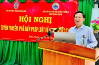 Đồng chí Trần Văn Sang, Tỉnh ủy viên, Giám đốc Sở Tư pháp phát biểu khai mạc Hội nghị